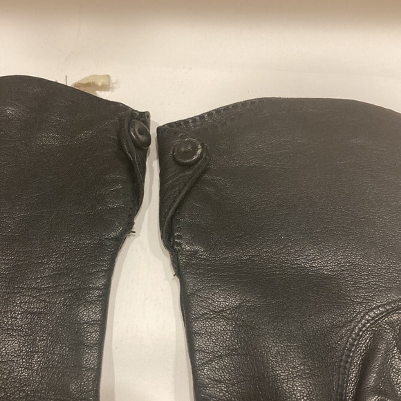 Christian Dior vintage, black leather one button, calf skin gloves - Picture 11 of 14